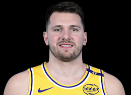  东契奇再创辉煌：准三双表现闪耀，生涯三分里程碑刷新历史纪录。 体育新闻 东契奇再创辉煌：准三双表现闪耀，生涯三分里程碑刷新历史纪录。 体育新闻