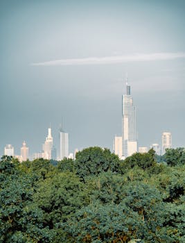 多地房地产市场显现积极变化；项目销售节奏加快；政策助力需求释放。