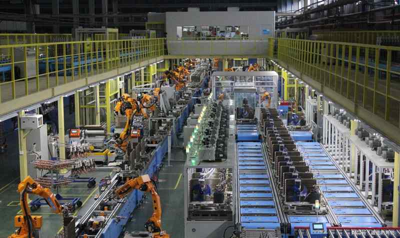  近半数国家财政透支：战火催生的经济假象与真相 新闻