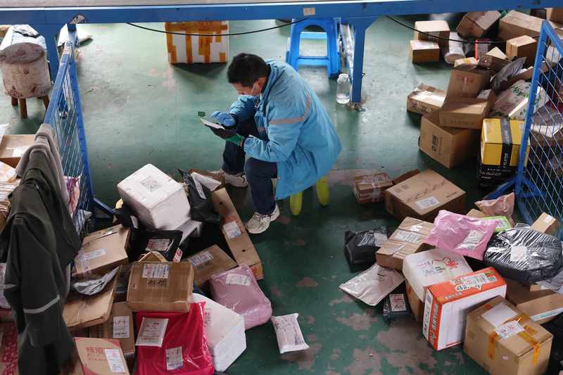  当电脑变成"理财产品"：一位普通用户的换机焦虑与破局思考 IT技术