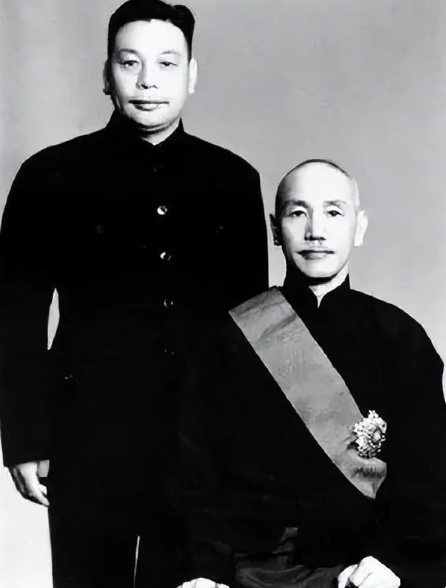  权力交接的底层逻辑：蒋经国如何用一句话终结宋美龄的政治野心 新闻