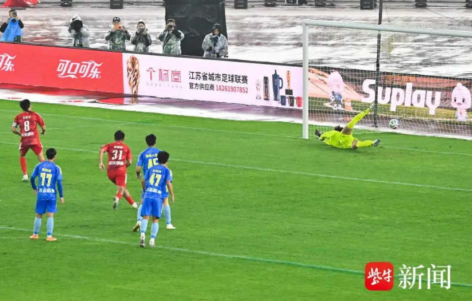 从“十三妹”到历史首球：常州队技术进化论与苏超战术变革 体育新闻