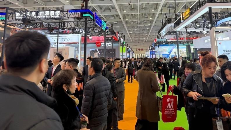  【技术解码】光伏组件产能利用率跌破红线：亿晶光电退市风险全链条推演 股票财经