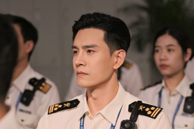  《金关》：海关题材破局之作，22集犯罪悬疑剧的市场价值深度解析 影视小说