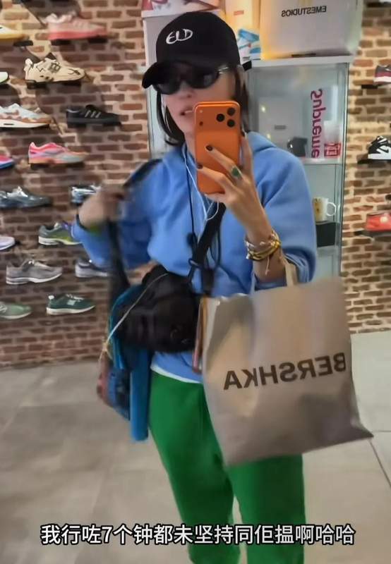  从单亲妈妈到被儿子宠溺：张柏祺十五年亲子教育的深层逻辑 情感心理