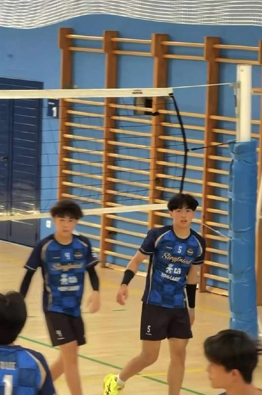  从单亲妈妈到被儿子宠溺：张柏祺十五年亲子教育的深层逻辑 情感心理