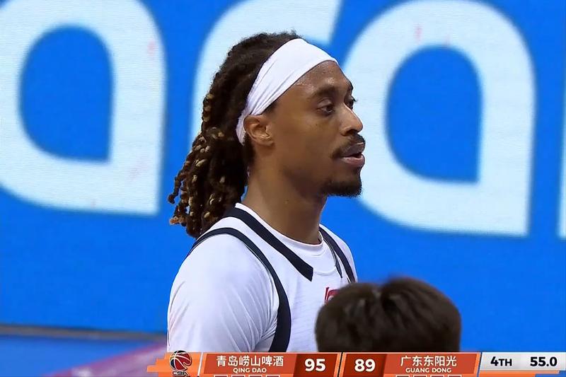  CBA技术深度解析：广东逆转青岛的战术密码与关键时刻 体育新闻