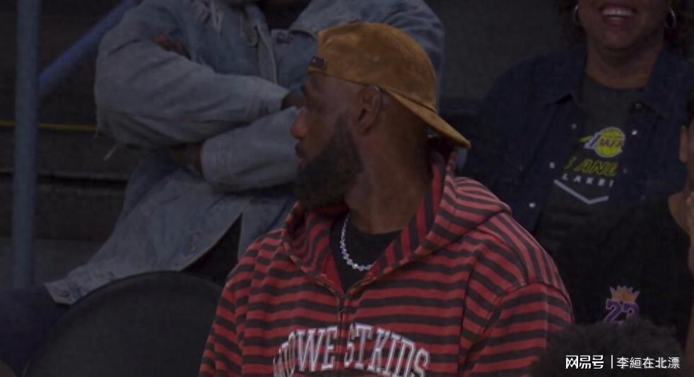  当大佬们都缺席了：一支没有球星的湖人，让我看透了三个扎心的人生真相 体育新闻