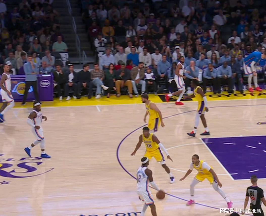  当大佬们都缺席了：一支没有球星的湖人，让我看透了三个扎心的人生真相 体育新闻