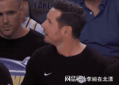  当大佬们都缺席了：一支没有球星的湖人，让我看透了三个扎心的人生真相 体育新闻