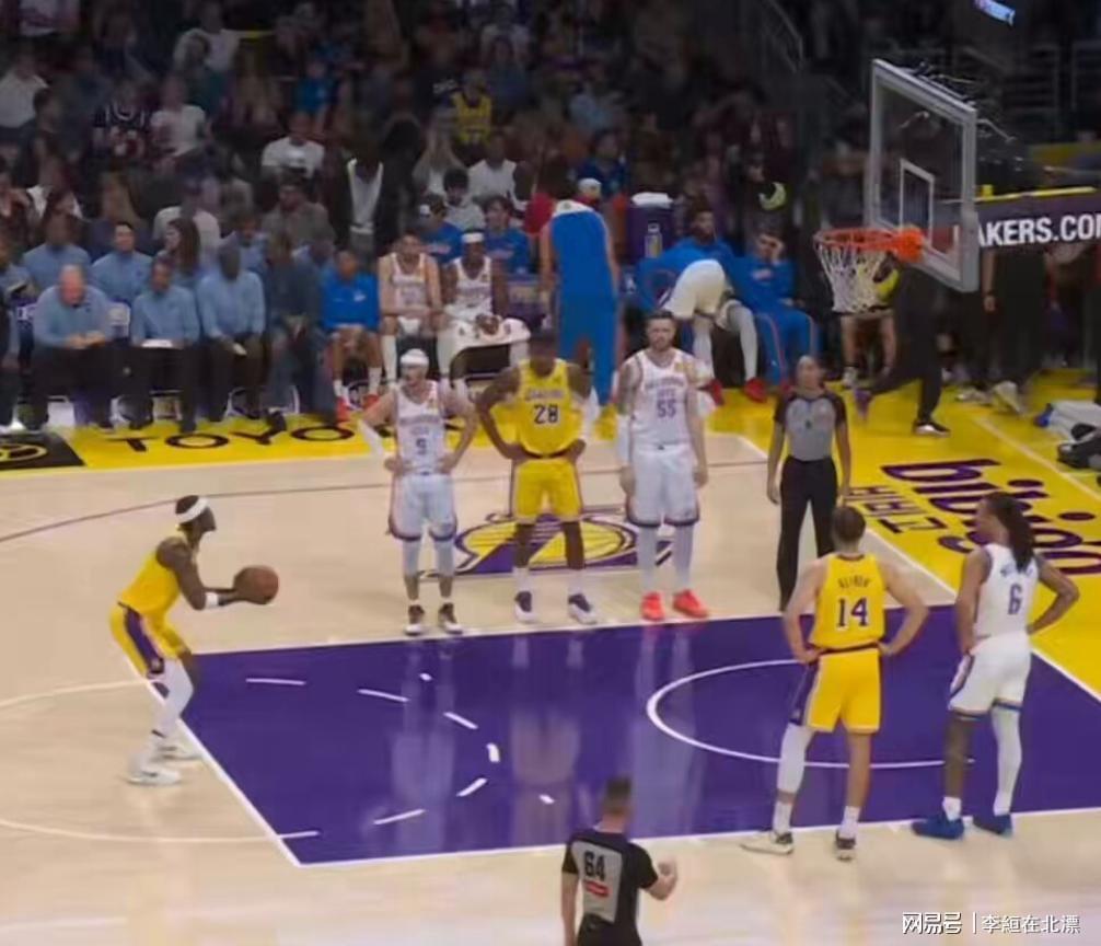  当大佬们都缺席了：一支没有球星的湖人，让我看透了三个扎心的人生真相 体育新闻