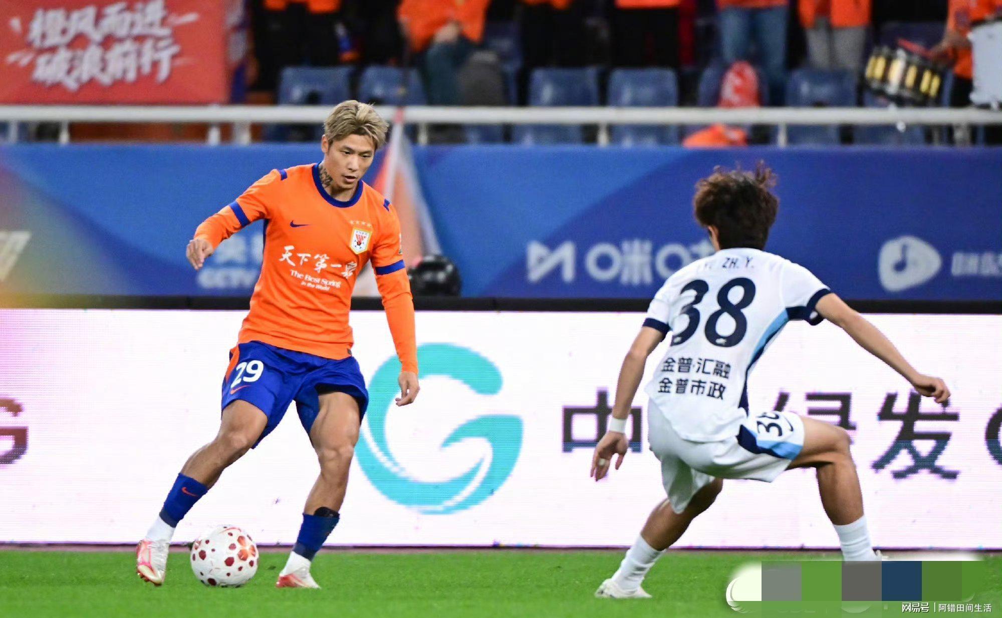  战术崩塌与体系失灵：山东泰山「克雷桑依赖症」的技术解剖 体育新闻