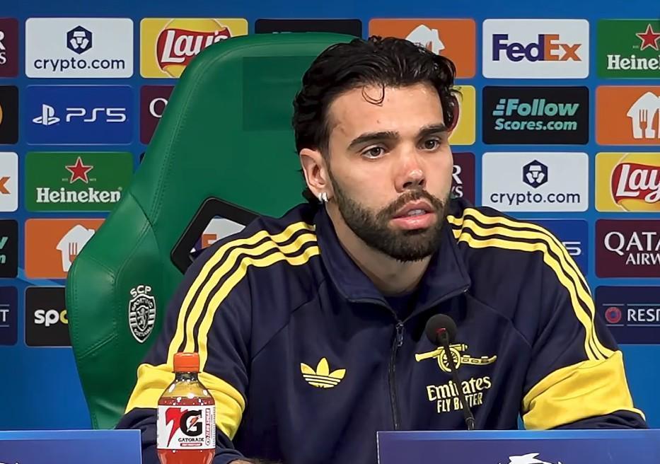 拉亚19岁租借南港：低级别联赛如何塑造顶级门神的心理韧性 体育新闻